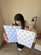 Polka Dot Poster in Creme & Hellblau