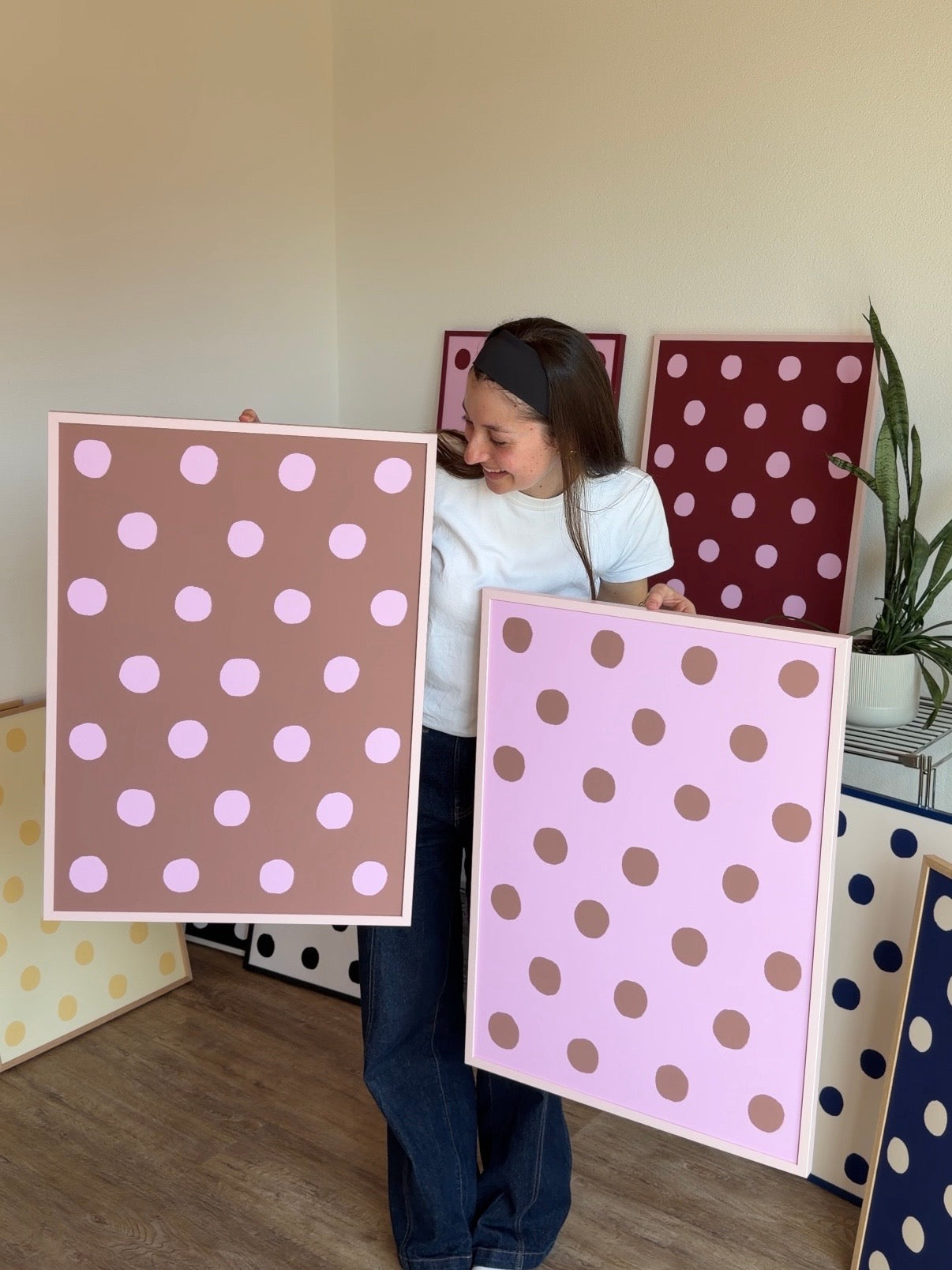 Polka Dot Poster in Rosa & Braun