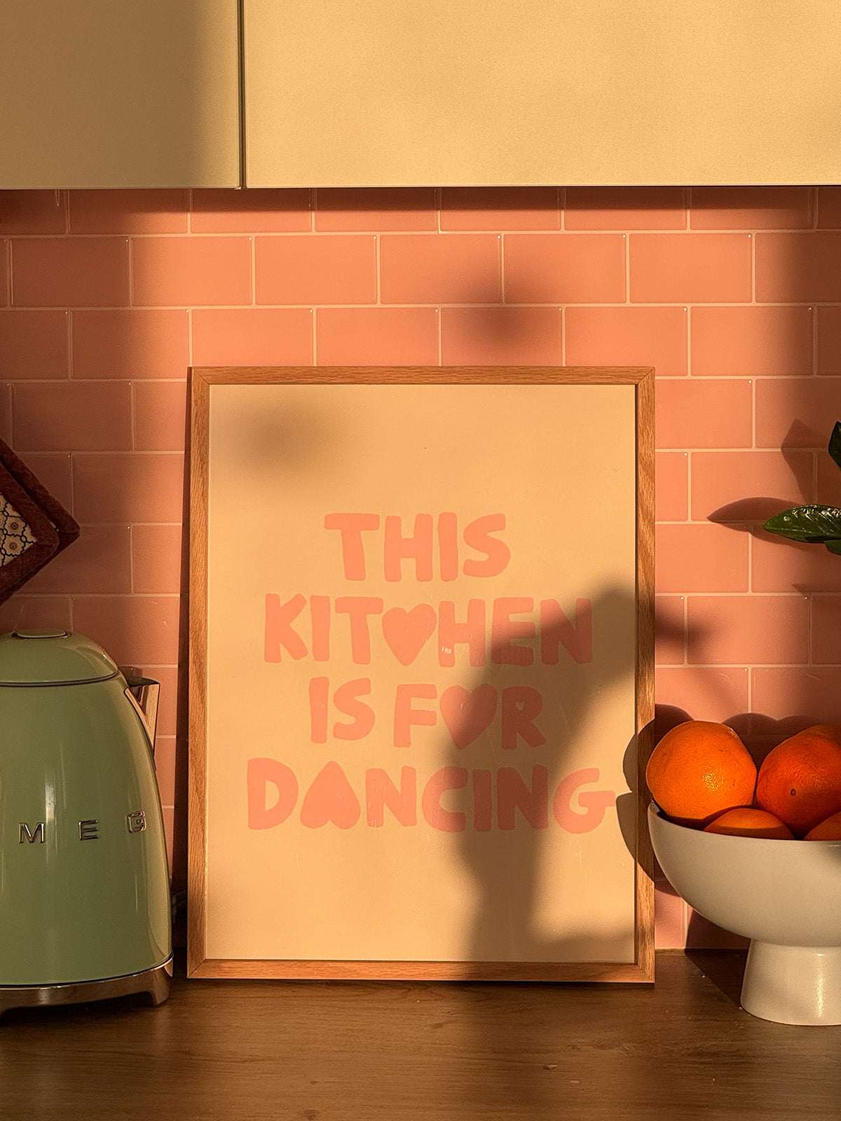 'This Kitchen is for dancing' Poster in Rosa