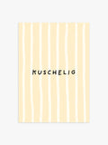 Kuschelig Streifenposter in Buttergelb